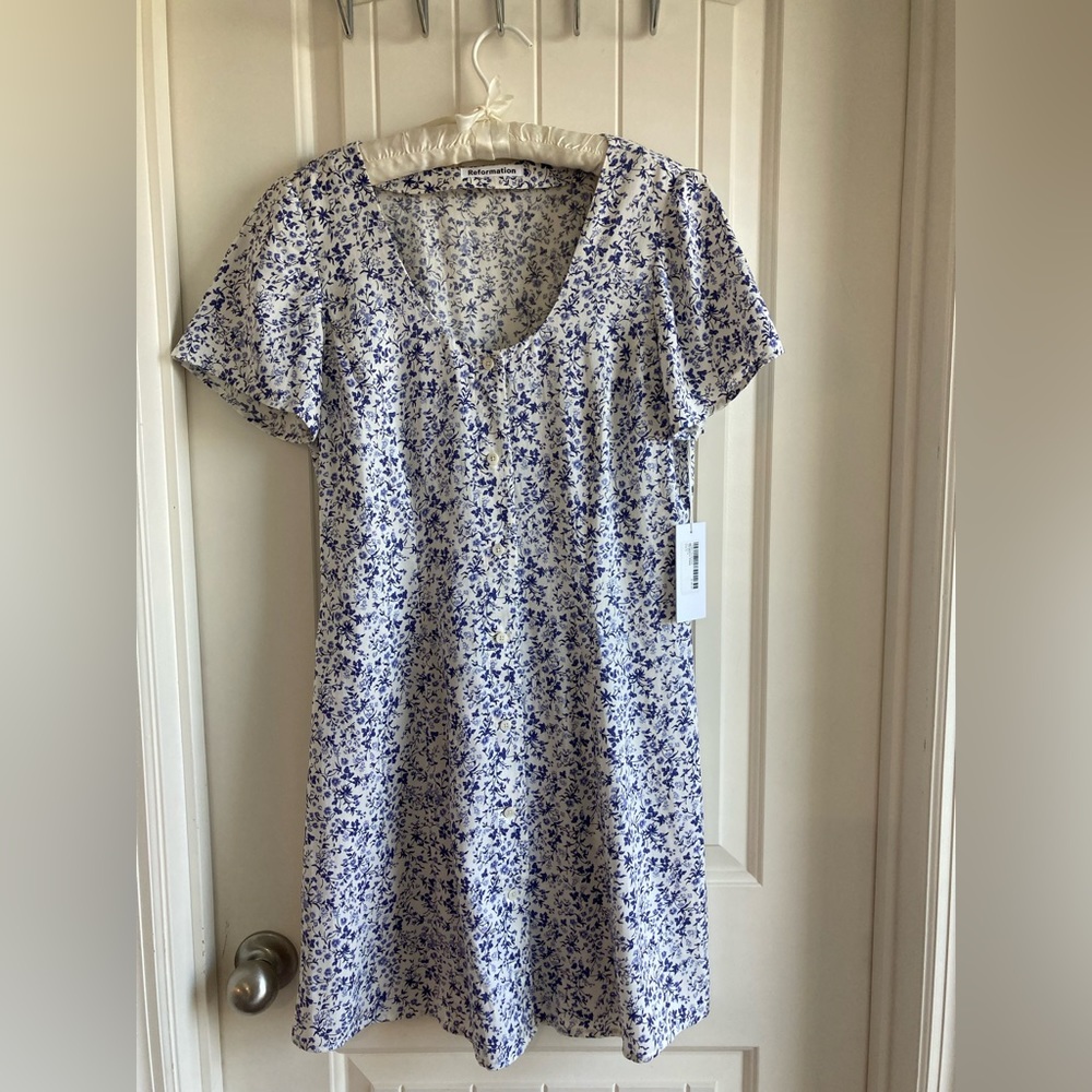 NWT Reformation size 8 Blue floral Margeaux Dress